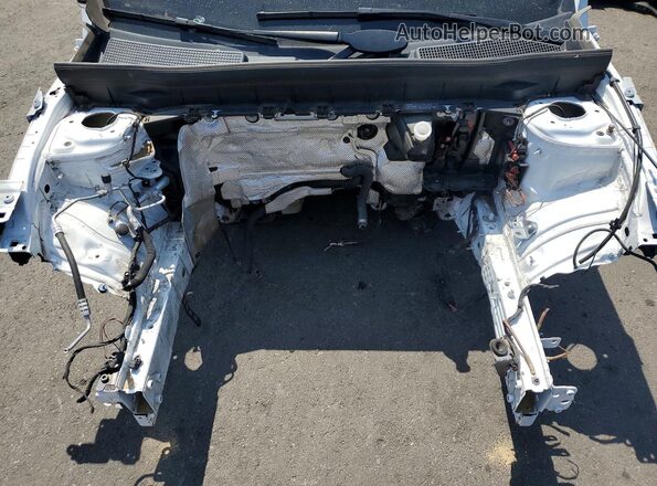 W1N4M4GB0MW084837 2021 MERCEDES-BENZ GLB-CLASS White Vista del compartimento del motor