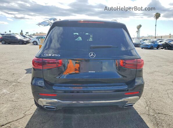 W1N4M4GB1SW409976 2025 MERCEDES-BENZ GLB-CLASS Black Rear view