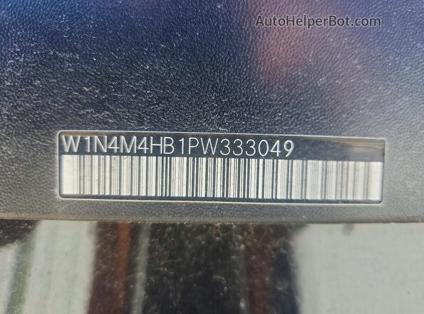 W1N4M4HB1PW333049 2023 MERCEDES-BENZ GLB-CLASS Black Widok komory silnika