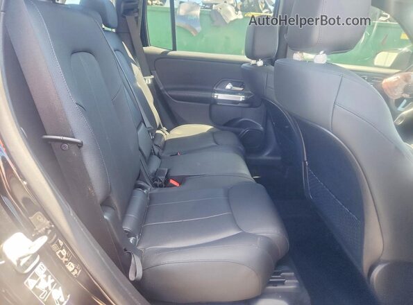 W1N4M4HB1PW333049 2023 MERCEDES-BENZ GLB-CLASS Black Widok tylnych siedzeń