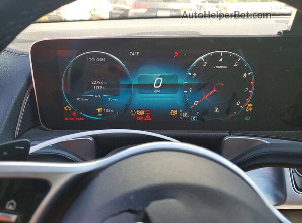 W1N4M4HB3MW101578 2021 MERCEDES-BENZ GLB-CLASS White Instrument cluster view