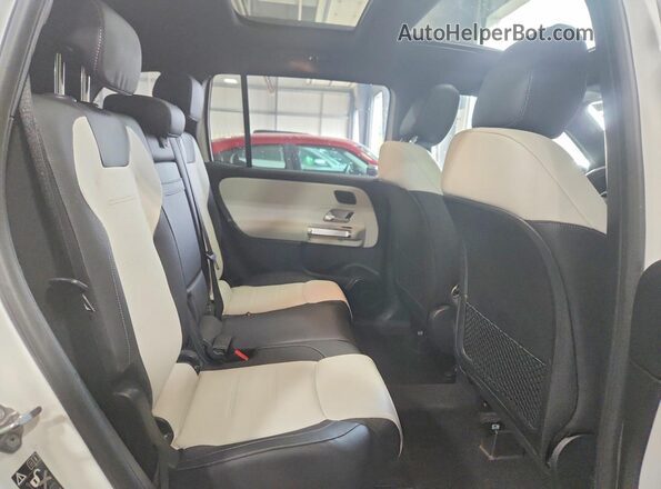 W1N4M4HB4LW017977 2020 MERCEDES-BENZ GLB-CLASS White Հետևի նստատեղերի տեսք