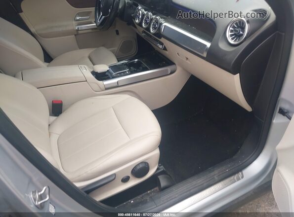 W1N4M4HB5NW200890 2022 MERCEDES-BENZ GLB-CLASS Gray Vista interior delantera