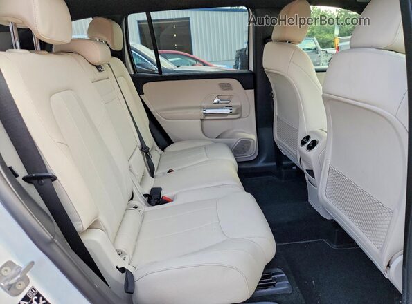 W1N4M4HB6RW344325 2024 MERCEDES-BENZ GLB-CLASS White Widok wnętrza z tyłu
