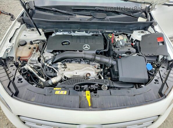 W1N4M4HB8NW176116 2022 MERCEDES-BENZ GLB-CLASS White Engine compartment view