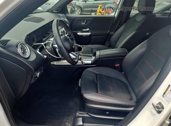 W1N4M4HB8SW400142 2025 MERCEDES-BENZ GLB-CLASS White Սալոնի դիմացի տեսք