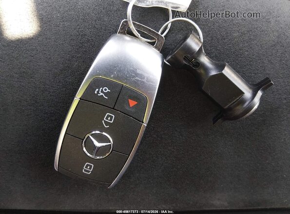 W1N4M4HB9LW021197 2020 MERCEDES-BENZ GLB-CLASS Gray Vista del salpicadero