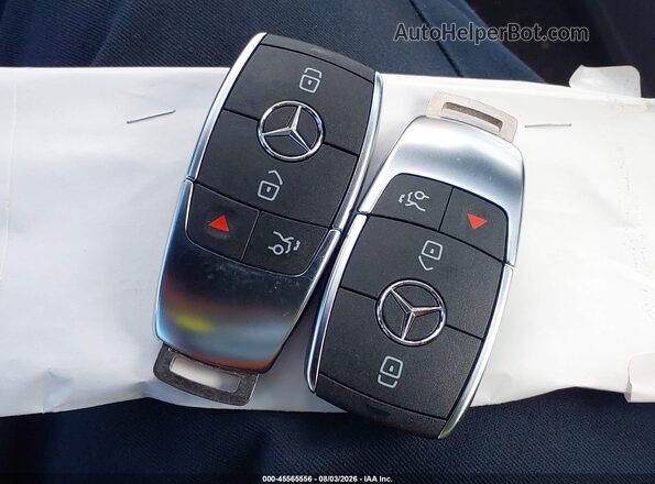 W1N4M4HBXSW394523 2025 MERCEDES-BENZ GLB-CLASS White წინა პანელის ხედი