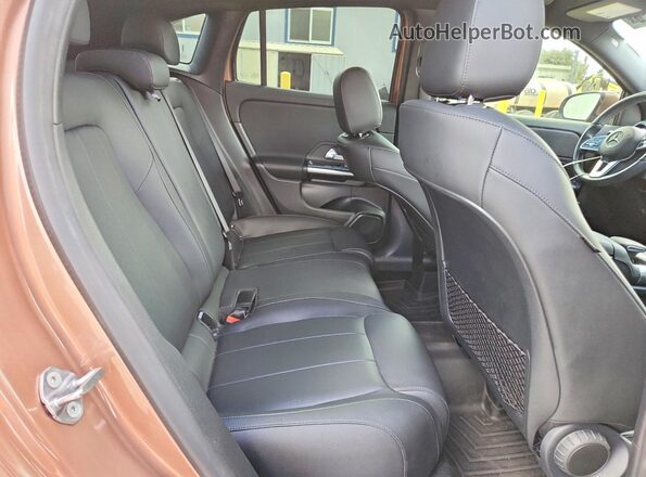 W1N4N4GB2NJ403764 2022 MERCEDES-BENZ GLA Brown უკანა სალონის ხედი