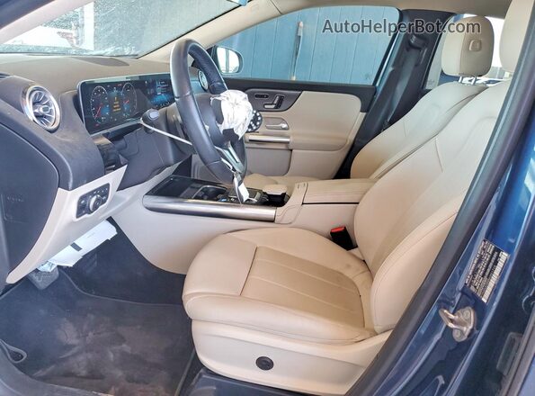 W1N4N4GB8MJ201719 2021 MERCEDES-BENZ GLA Blue Front interior view