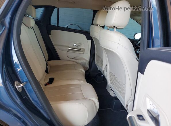 W1N4N4GB8MJ201719 2021 MERCEDES-BENZ GLA Blue Rear interior view