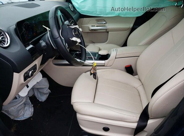 W1N4N4HB3MJ177943 2021 MERCEDES-BENZ GLA Blue Front interior view
