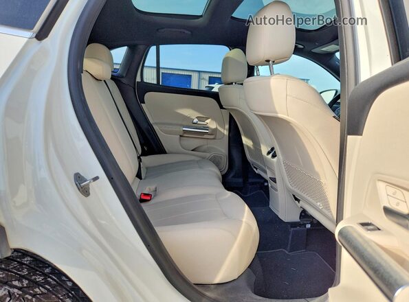 W1N4N4HB6PJ434095 2023 MERCEDES-BENZ GLA White უკანა სავარძლების ხედი