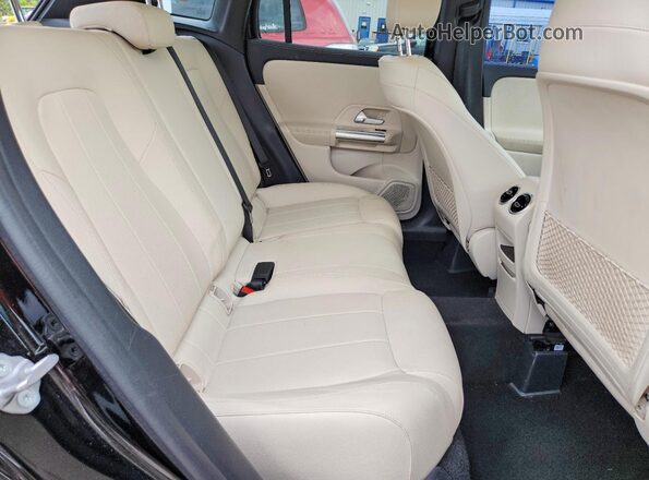 W1N4N4HB7MJ190081 2021 MERCEDES-BENZ GLA Black Rear seats view