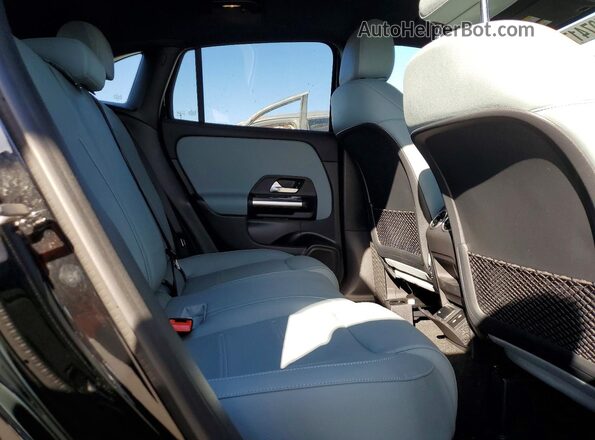 W1N4N4HBXTJ756474 2026 MERCEDES-BENZ GLA Black Vista interior trasera