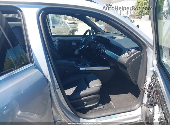 W1N9M0CB0SN131050 2025 MERCEDES-BENZ EQB 250 SUV Серебряный Вид салона спереди