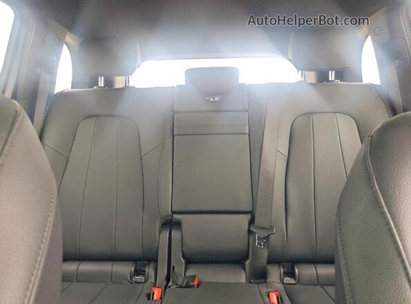 W1N9M0KB2PN067876 2023 MERCEDES-BENZ EQB Gray Widok tylnych siedzeń