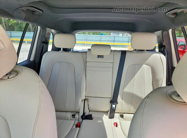 W1N9M0KB6RN107833 2024 MERCEDES-BENZ EQB White Widok tylnych siedzeń