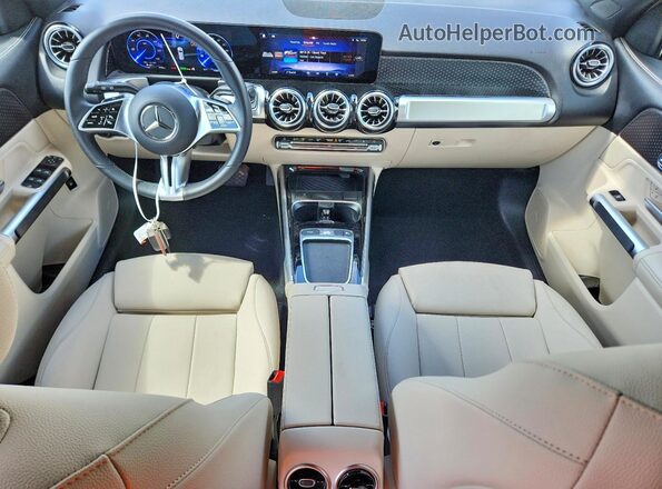 W1N9M0KB6RN107833 2024 MERCEDES-BENZ EQB White Widok deski rozdzielczej