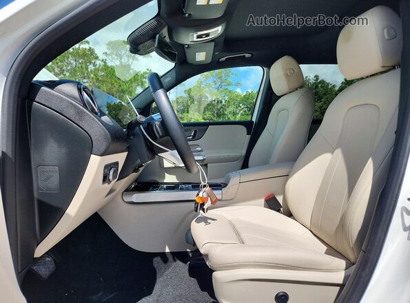 W1N9M0KB6RN107833 2024 MERCEDES-BENZ EQB White Widok wnętrza z przodu