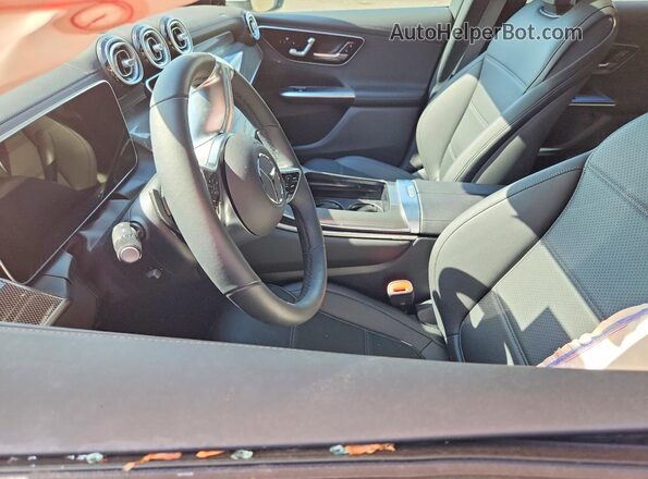 W1NKJ4HB0TF518722 2026 MERCEDES-BENZ GLC-CLASS White Вид салону спереду