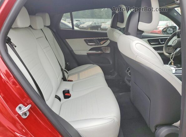 W1NKJ4HB5TF526556 2026 MERCEDES-BENZ GLC-CLASS Красный Вид задней части салона