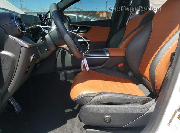 W1NKJ4HB6RF088235 2024 MERCEDES-BENZ GLC-CLASS White Vista interior delantera