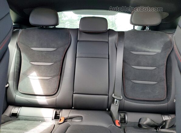 W1NKJ8HB1RF226223 2024 MERCEDES-BENZ GLC-CLASS Gray Հետևի նստատեղերի տեսք