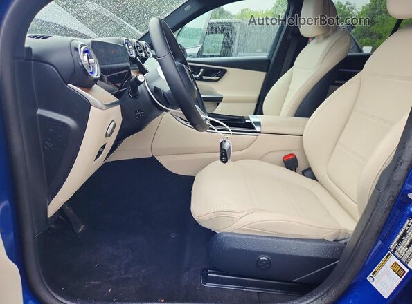W1NKM4HB6SF395336 2025 MERCEDES-BENZ GLC-CLASS Blue Widok wnętrza z przodu