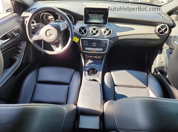 W1NTG4EB9LU030338 2020 MERCEDES-BENZ GLA White Առջևի վահանակի տեսք