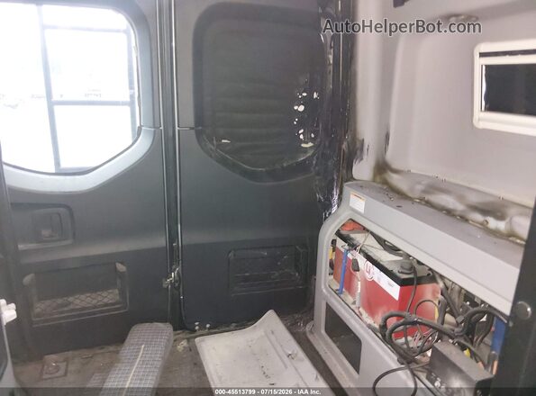 W1W4EBVY7NP480084 2022 MERCEDES-BENZ SPRINTER Серый Вид задней части салона