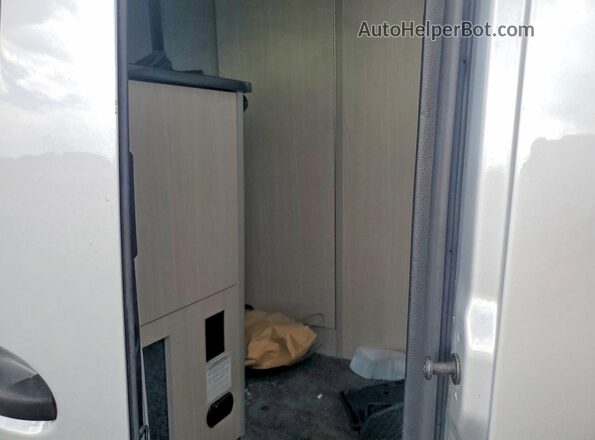 W1X4NBVY1RT173311 2025 MERCEDES-BENZ SPRINTER Silver Vista interior trasera
