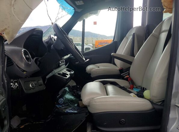 W1X4NBVY1RT173311 2025 MERCEDES-BENZ SPRINTER Silver Vista interior delantera