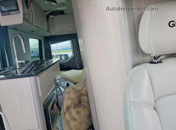 W1X4NBVY1RT173311 2025 MERCEDES-BENZ SPRINTER Silver Vista de los asientos traseros