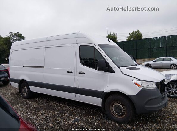W1Y40CHY6MT079462 2021 MERCEDES-BENZ SPRINTER White Widok wnętrza z tyłu