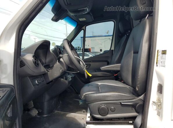 W1Y4EBHY9NT103475 2022 MERCEDES-BENZ ALL White წინა სალონის ხედი