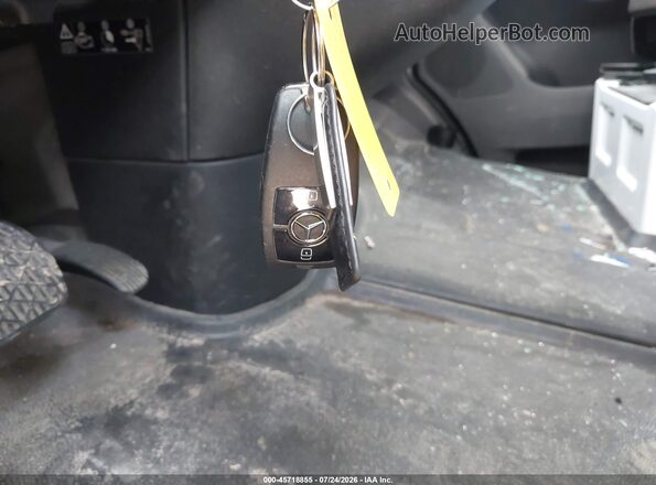 W1Y4KCHYXRT178917 2024 MERCEDES-BENZ SPRINTER White Vista del salpicadero