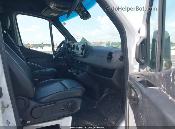W1Y4NCHY5RT179495 2024 MERCEDES-BENZ SPRINTER White Սալոնի դիմացի տեսք