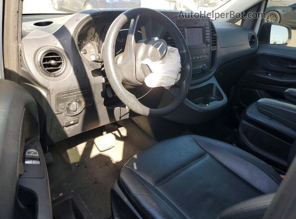 W1YV0BEY7L3754074 2020 MERCEDES-BENZ METRIS White Widok deski rozdzielczej