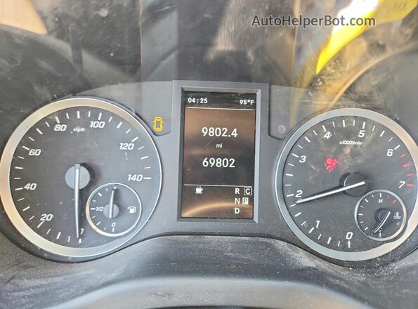 W1YV0CEY3P4322099 2023 MERCEDES-BENZ METRIS White ხელსაწყოთა პანელის ხედი