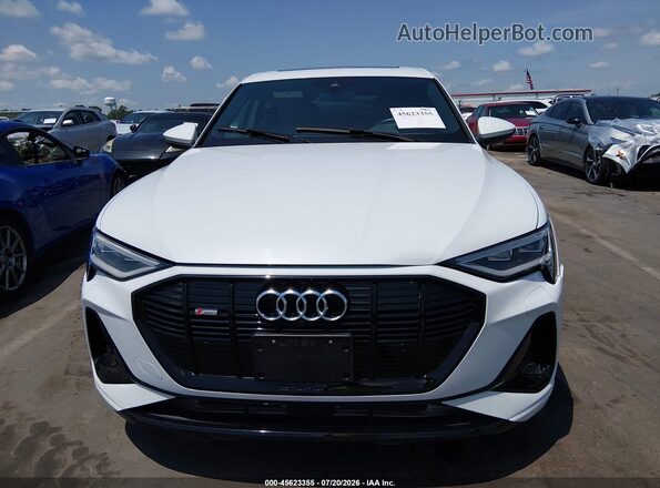 WA11AAGEXNB013059 2022 AUDI E-TRON White Vista del cuadro de instrumentos