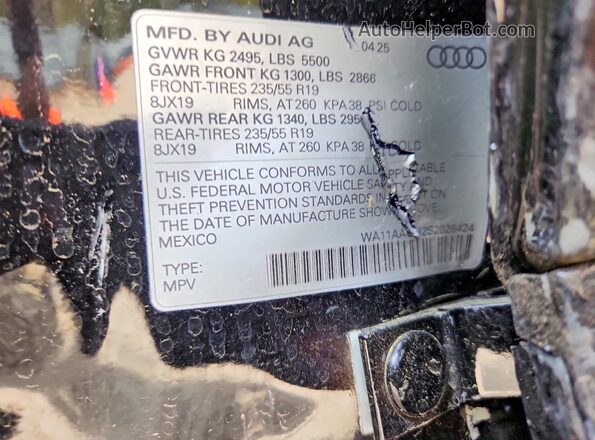 WA11AAGU2S2026424 2025 AUDI Q5 Black ძრავის განყოფილების ხედი
