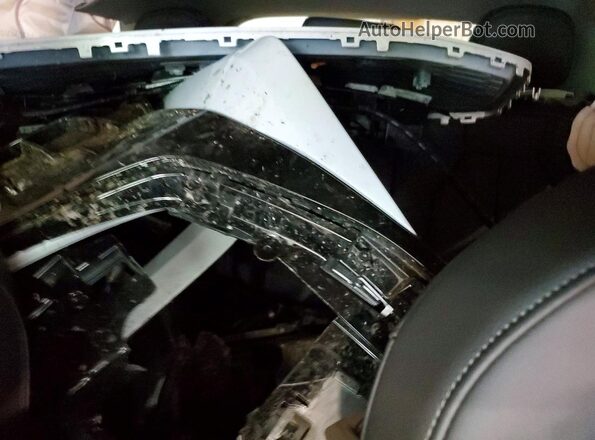 WA124BGF1SA012958 2025 AUDI OTHER White Widok tylnych siedzeń