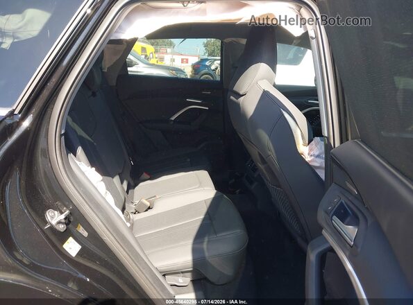 WA12AAGU0S2095813 2025 AUDI ALL Черный Вид наклейки с VIN-кодом