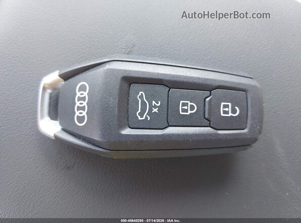WA12AAGU0S2095813 2025 AUDI ALL Черный Вид панели приборов