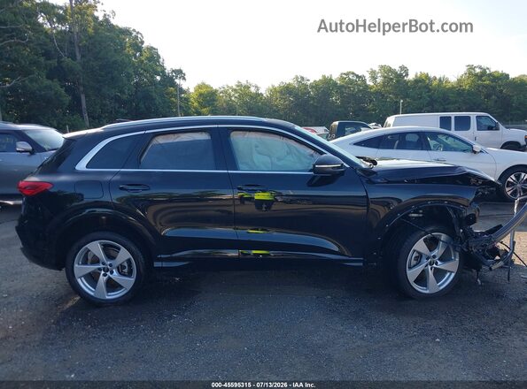 WA12AAGU2S2106987 2025 AUDI ALL Black Սալոնի 360 աստիճան տեսք