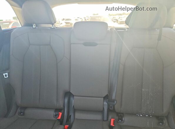 WA12AAGU3S2109851 2025 AUDI Q5 Black Rear seats view