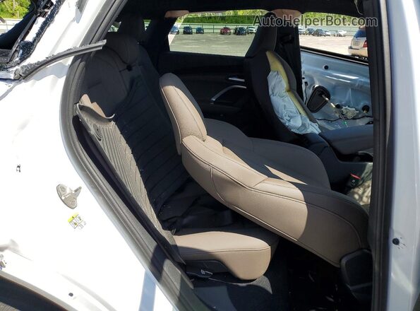WA12AAGU4S2017695 2025 AUDI Q5 White უკანა სალონის ხედი