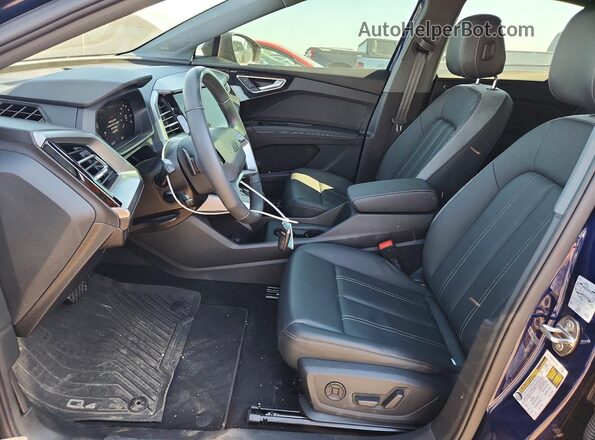 WA132BFZ7PP020766 2023 AUDI Q4 Blue Widok wnętrza z przodu