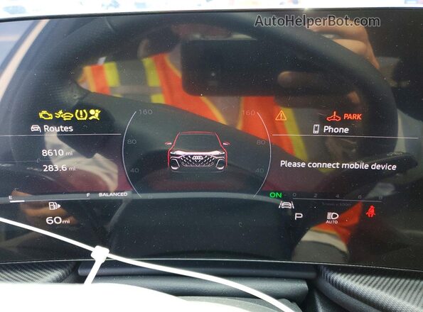 WA135AGUXS2114232 2025 AUDI SQ5 White ხელსაწყოთა პანელის ხედი